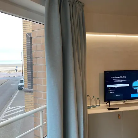 Tof En Ruim Op 50 Meter Strand! Lejlighed