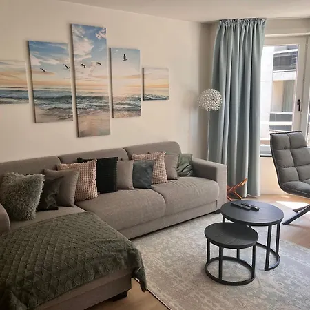 Apartment Ruim 2-slaapkamerappartement Op 50 M Het In
